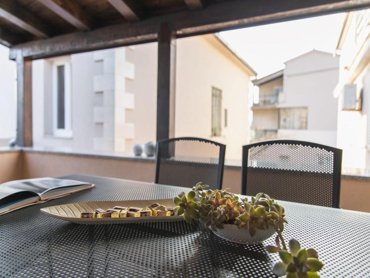Apartment Fiora Kaštela Eksteriør bilde