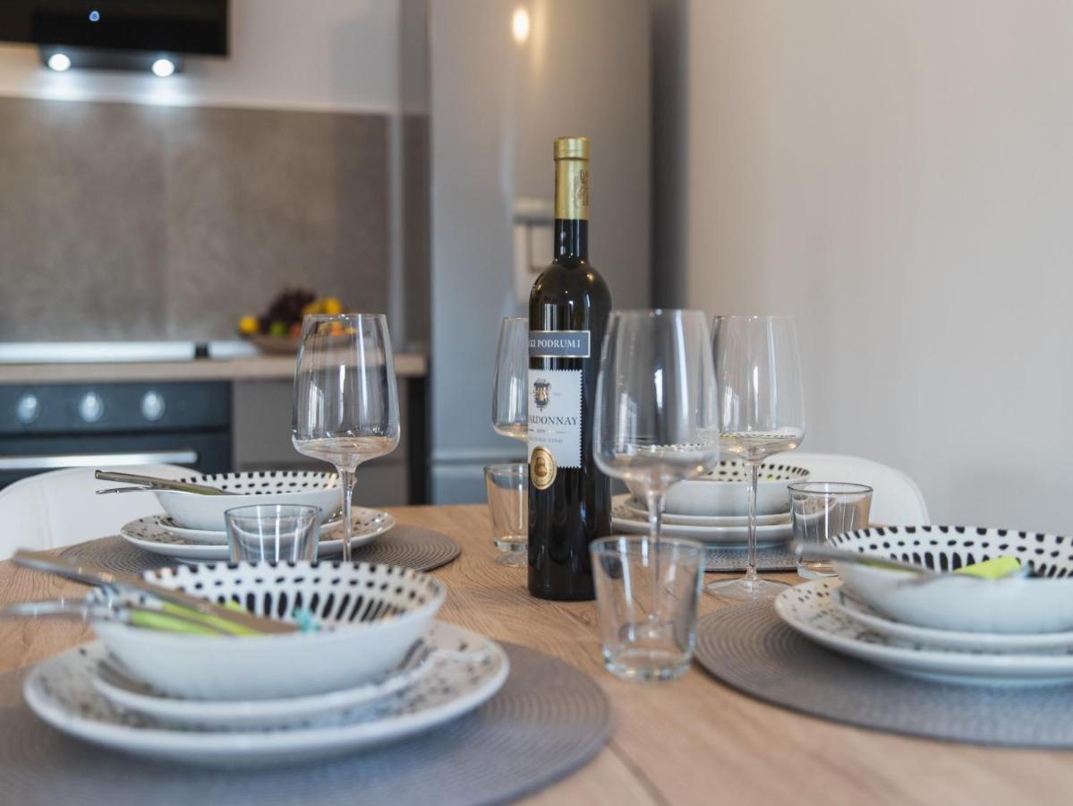Apartment Fiora Kaštela Eksteriør bilde