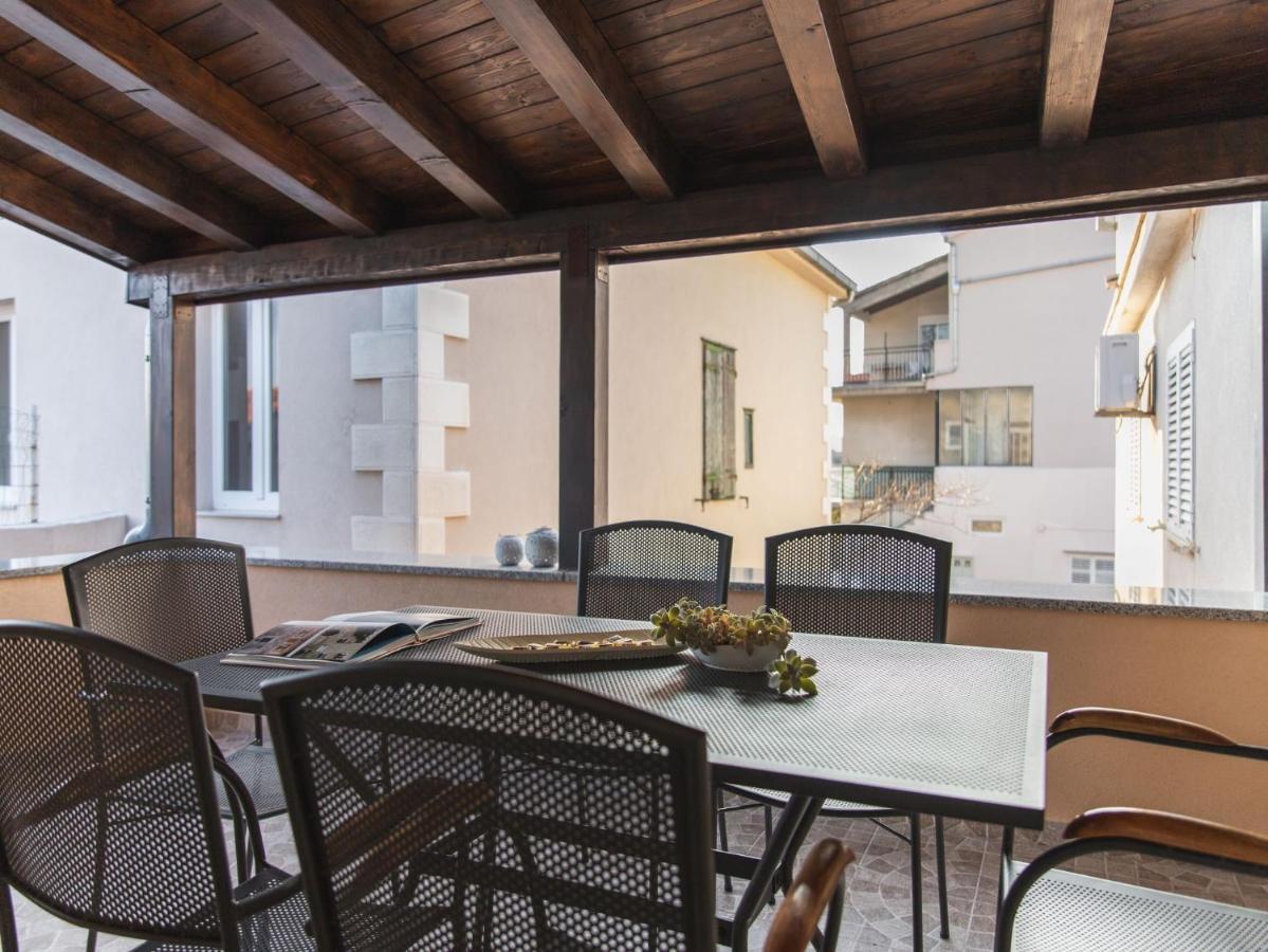 Apartment Fiora Kaštela Eksteriør bilde