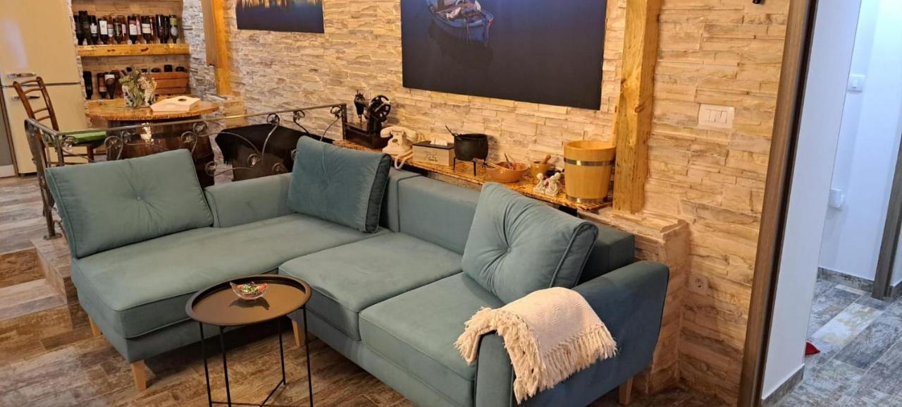 Apartment Fiora Kaštela Eksteriør bilde